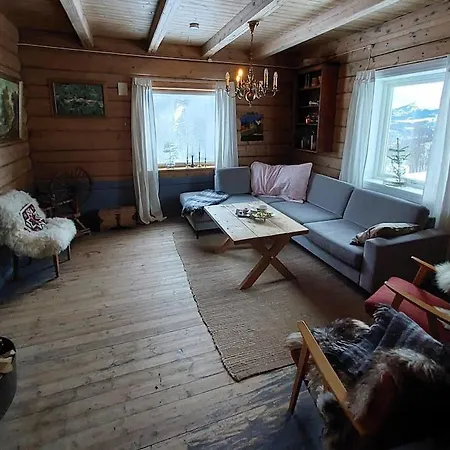 Tatil Evi Gardshus Naustdal i Sunnfjord