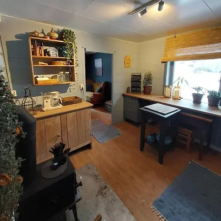 Tatil Evi Gardshus Naustdal i Sunnfjord