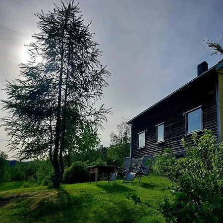 Tatil Evi Gardshus Naustdal i Sunnfjord